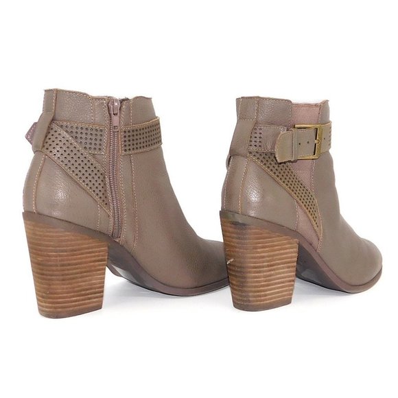 Vintage Crown "Perania" Leather Boot - Picture 6 of 9